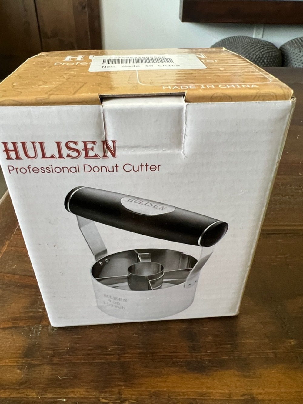 HULISEN Kitchen Donut Cutter Set - White Box with Red Logo